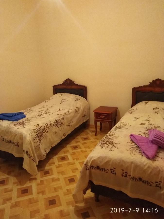 Nnn Guest House Goris Ngoại thất bức ảnh