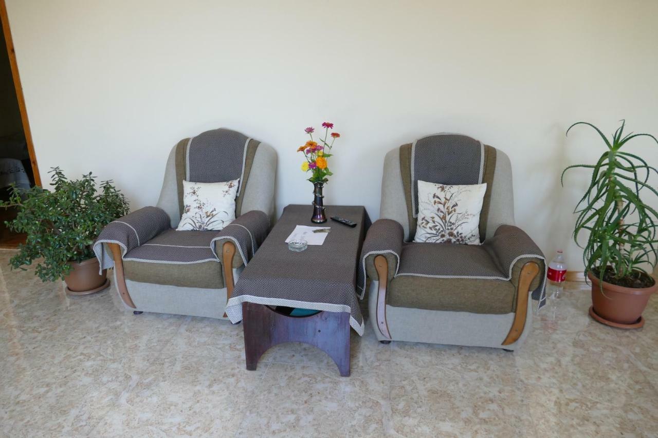 Nnn Guest House Goris Ngoại thất bức ảnh